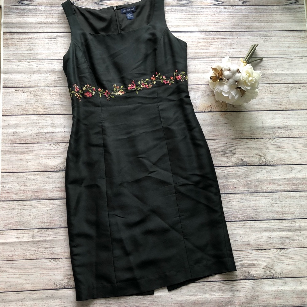 Ann Taylor SILK embroidered sleeveless dress 4